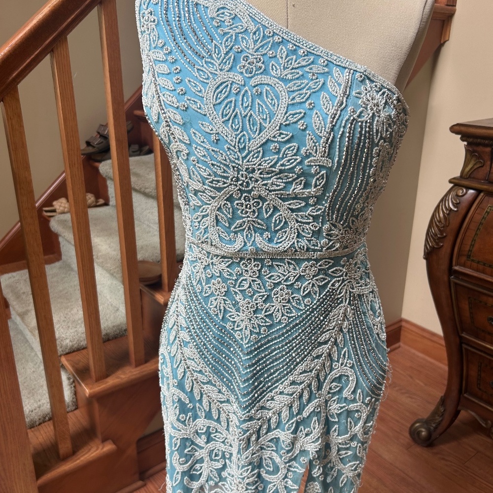 Jovanni Homecoming Dress